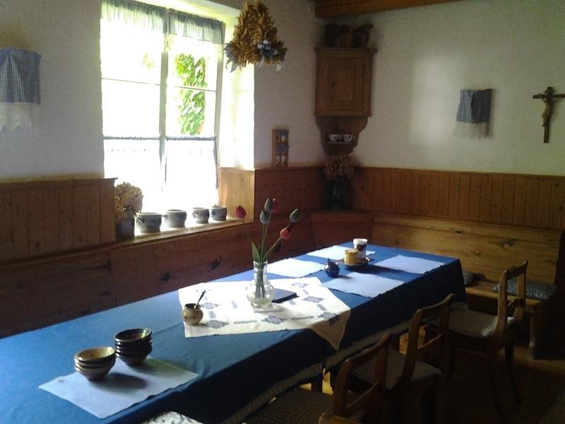 Gastehaus Zum Alten Schulhaus Hotell Miltenberg Rom bilde