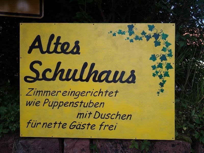 Gastehaus Zum Alten Schulhaus Hotell Miltenberg Rom bilde
